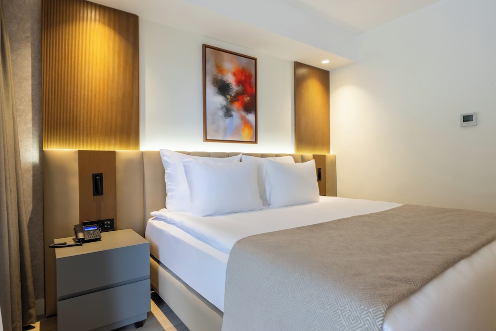 Classic, Double Bed, Balcony