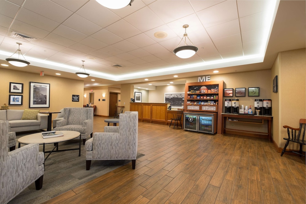 Hampton Inn Waterville 39/55