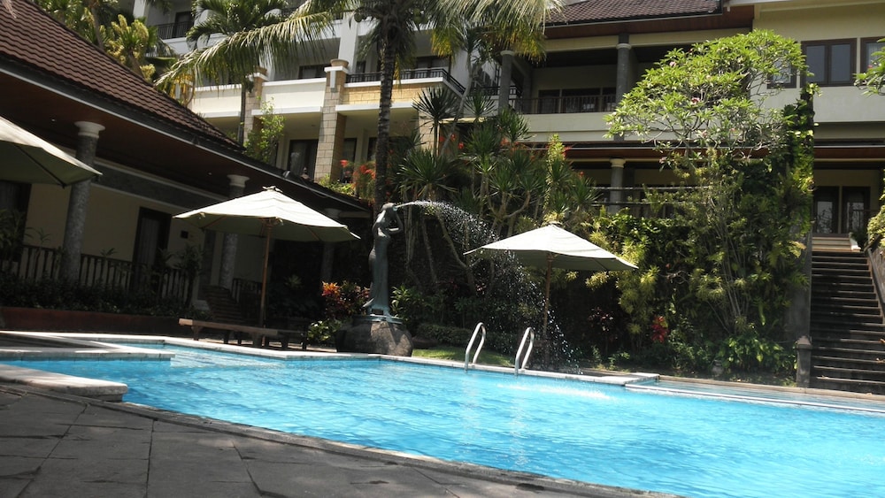 The Oxalis Regency Hotel Magelang 1/46