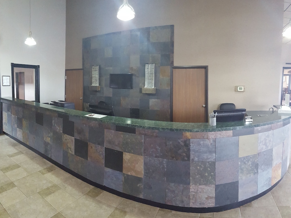 Woodfield Inn and Suites 3/60