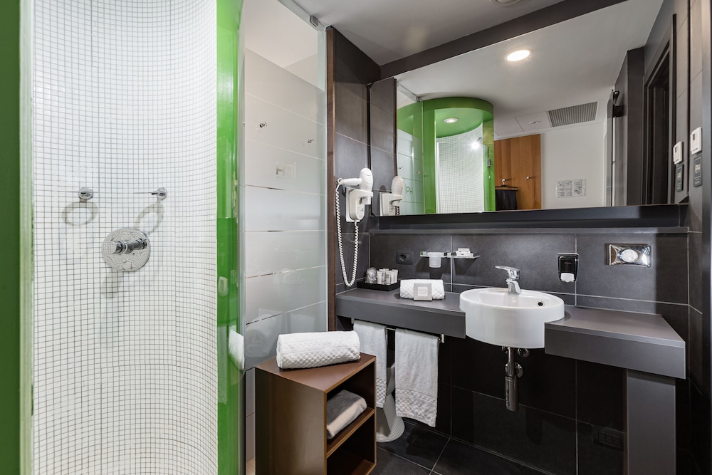 Ipoint Hotel 49/50