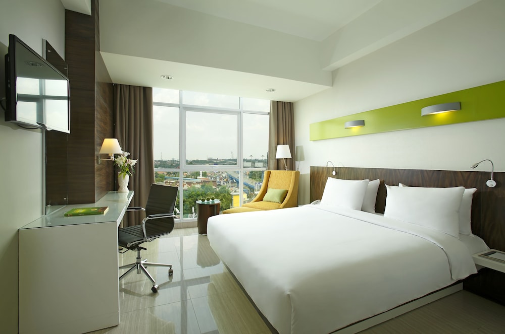 Hotel Santika Cikarang 16/49