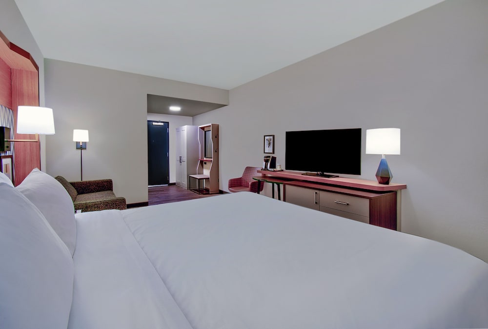Holiday Inn Erie 20/64