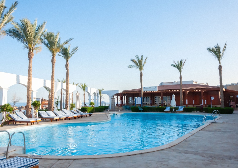 Coral Beach Resort Montazah 45/50