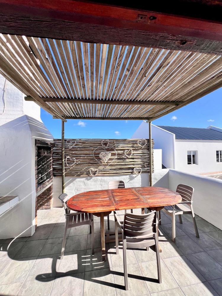 Baywatch Villa Guest House And Self Catering Accommodation 26/50