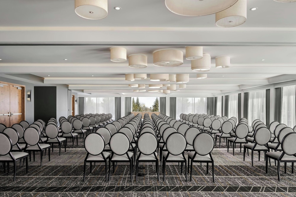 Hotel Mont Gabriel 35/48