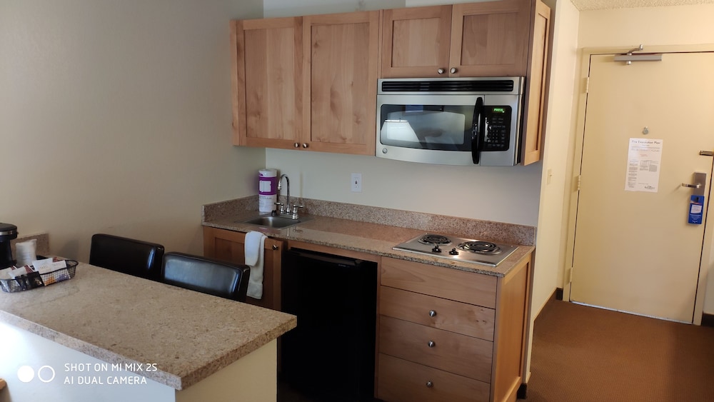 Baymont by Wyndham Yakima Riverfront 26/51