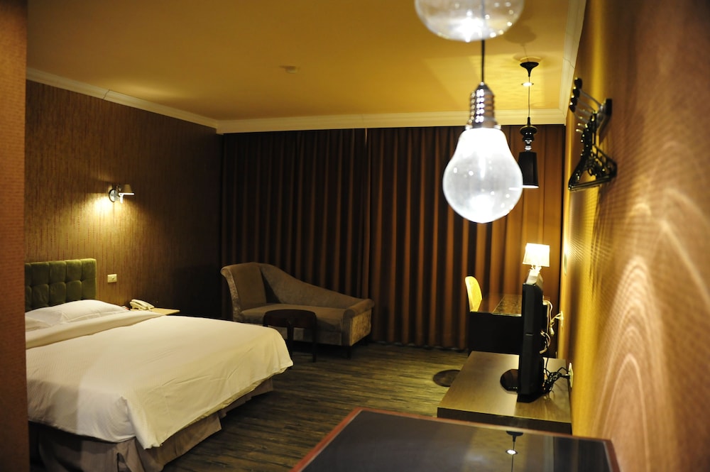 The Riverside Hotel & Motel 24/49