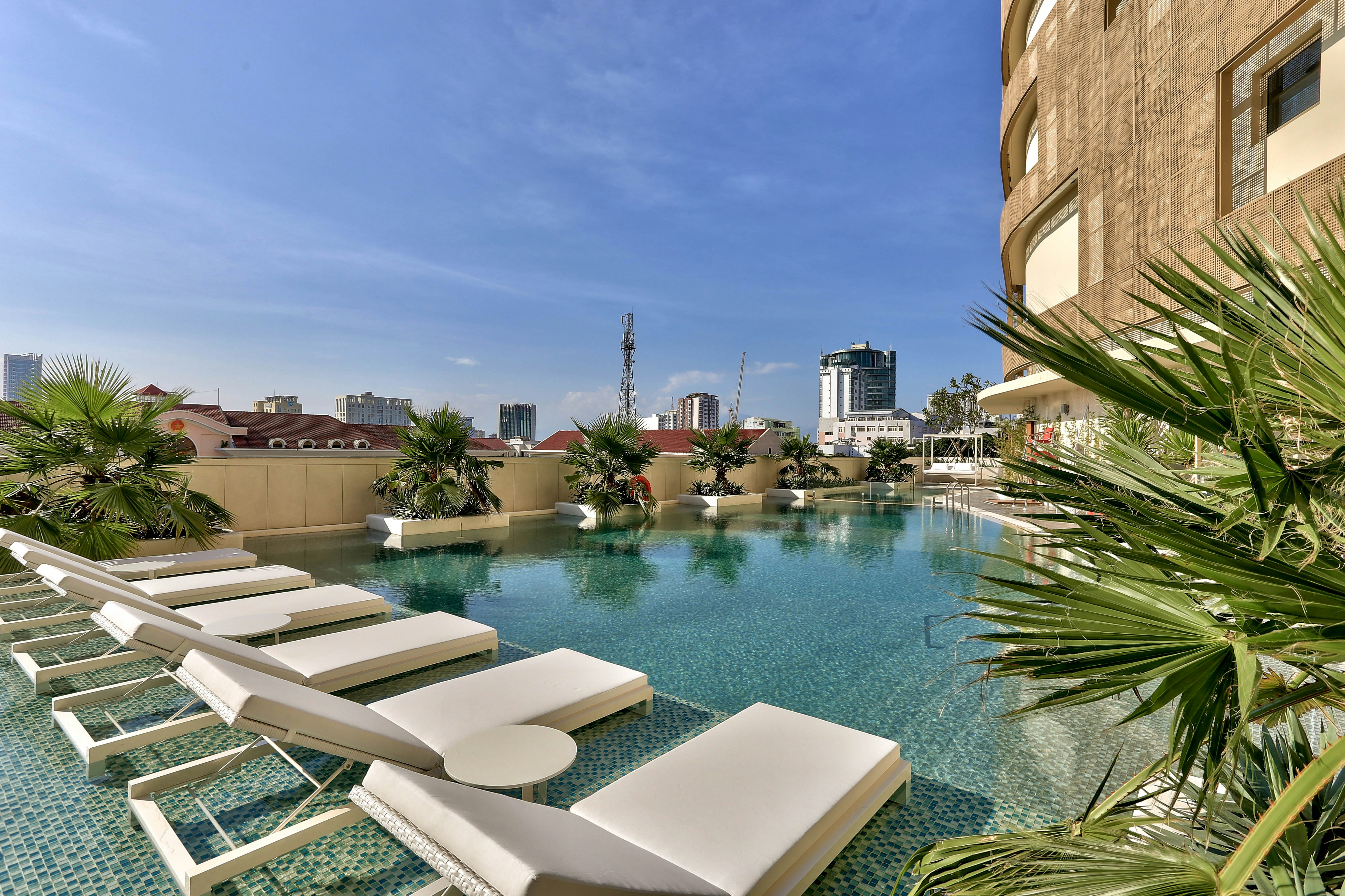 Hilton Da Nang 40/42