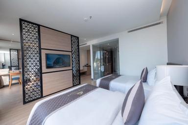 Premium, Deluxe, Twin Beds, Balcony, Smoking