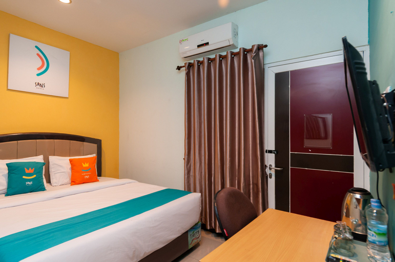 غرفة قياسية، Sans Hotel Finest Medan 2/3