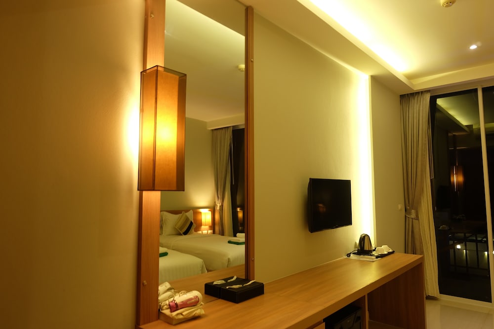 Khaolak Forest Resort 61/62