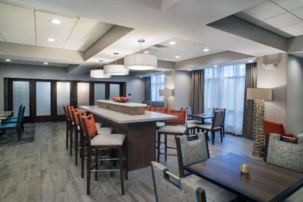 Hampton Inn Gulf Shores 30/36