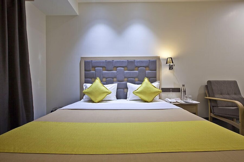 Hotel Sifat International 11/50