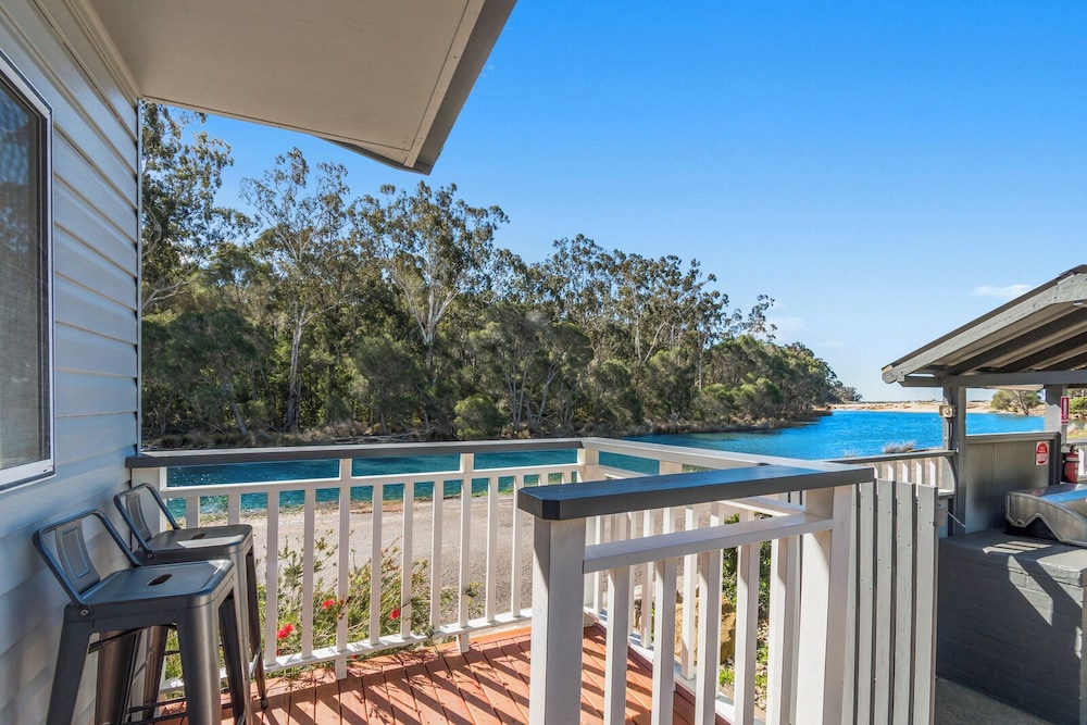 Eden Beachfront Holiday Park 23/50