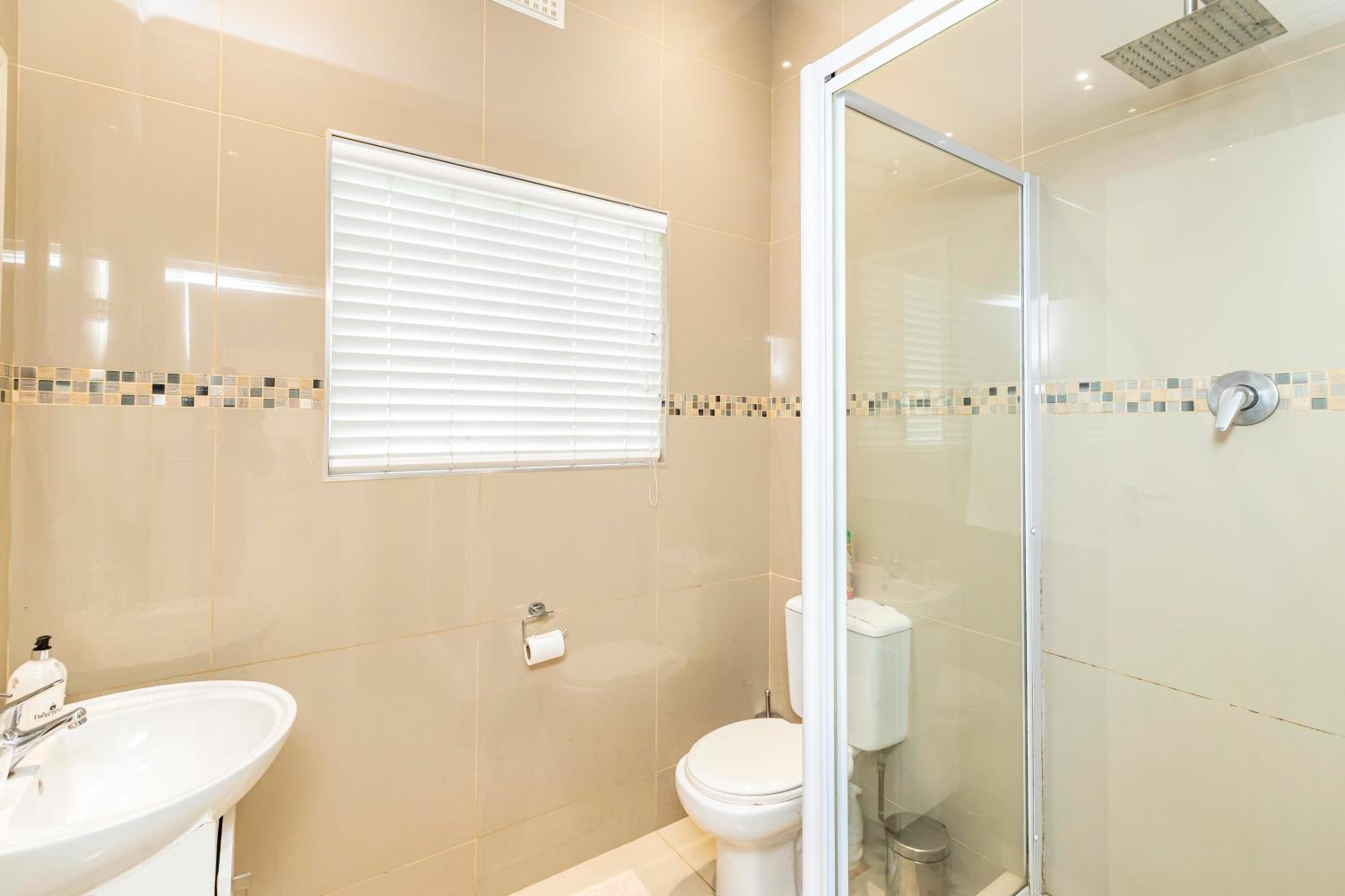 Modern Executive Unit 43/50