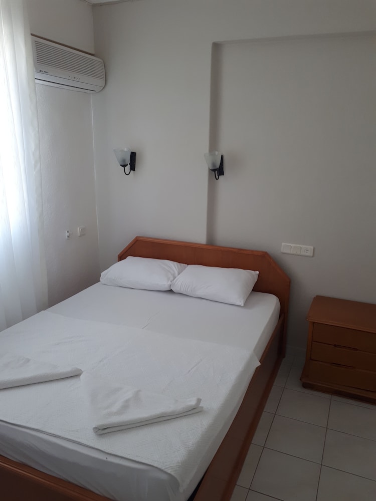Everest Apart Hotel 9/55
