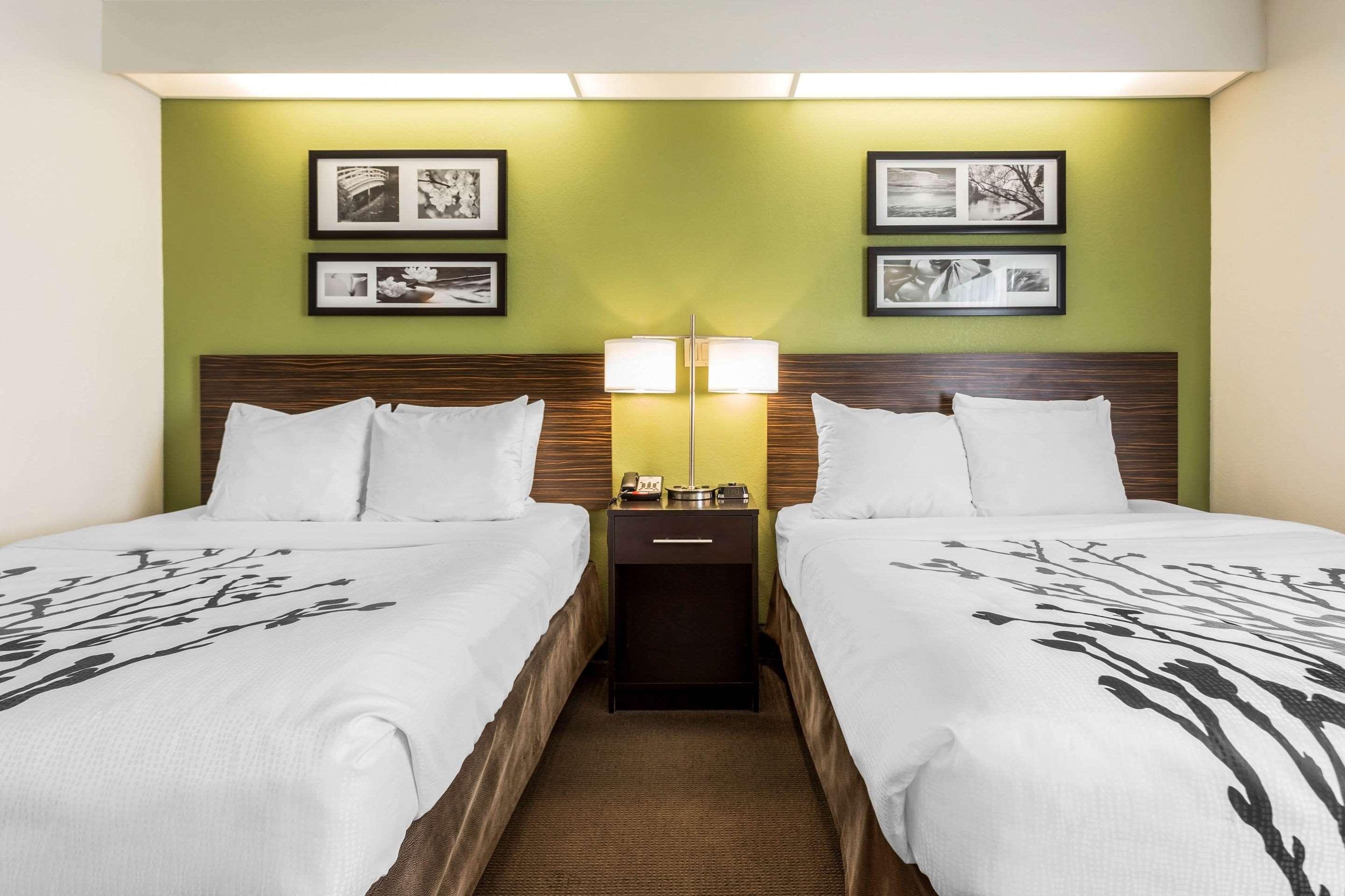 ROOM, 2 QUEEN BEDS