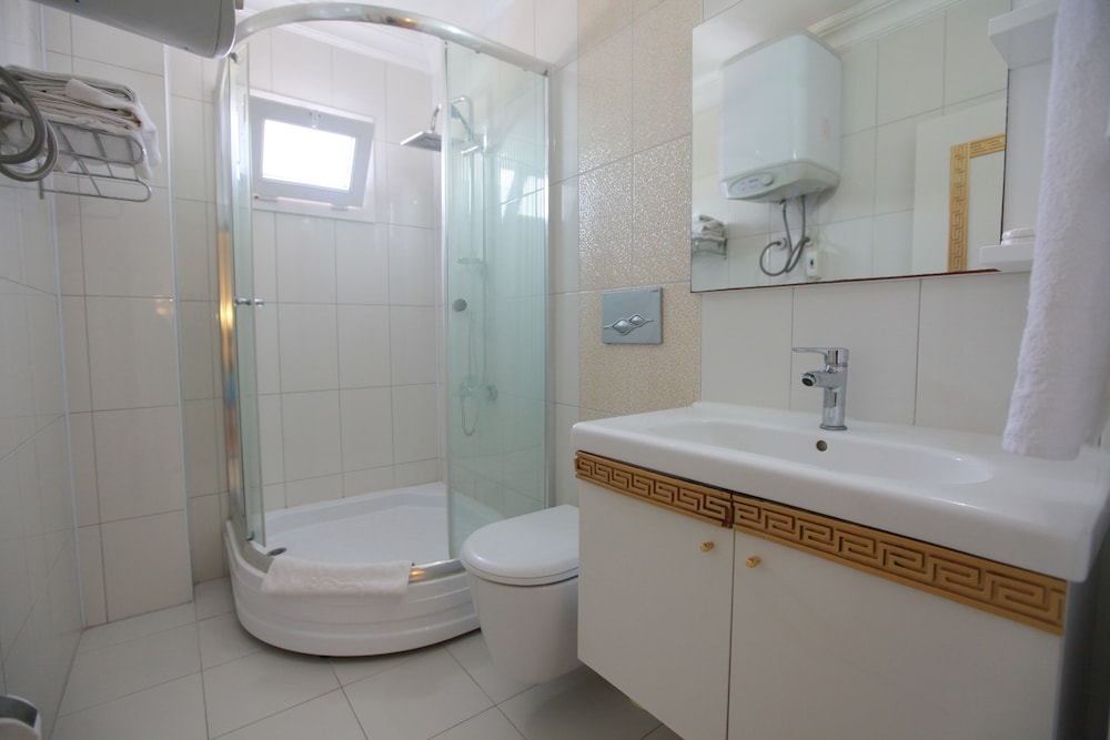 Akbuk Palace Hotel & Residence 41/43