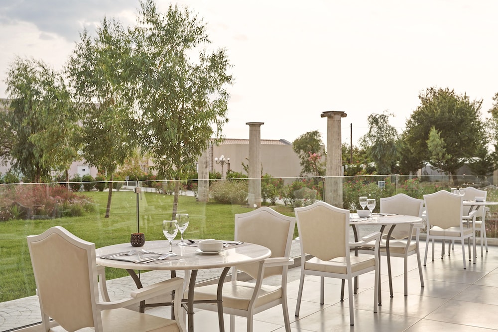 Sandy Villas Resort 35/50