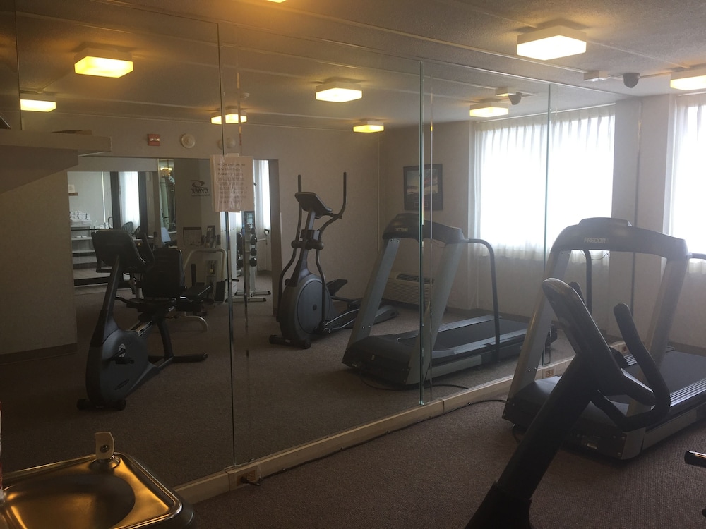Fireside Inn Suites Portland Formerly Holiday Inn Portland West 20/33