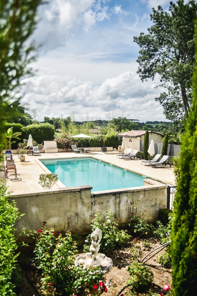 Chateau De Lantic 4/66