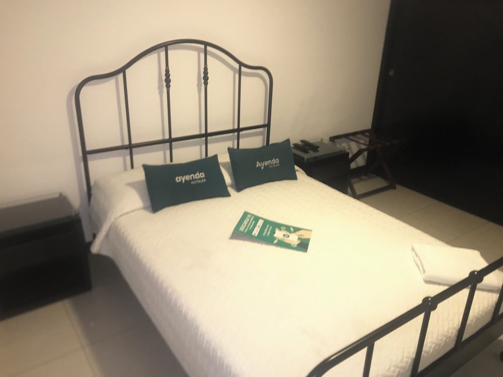 Ayenda 1043 Apartahotel Kafir 46/59