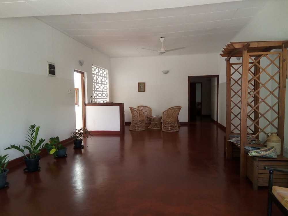 Mango Garden Hotel 25/40