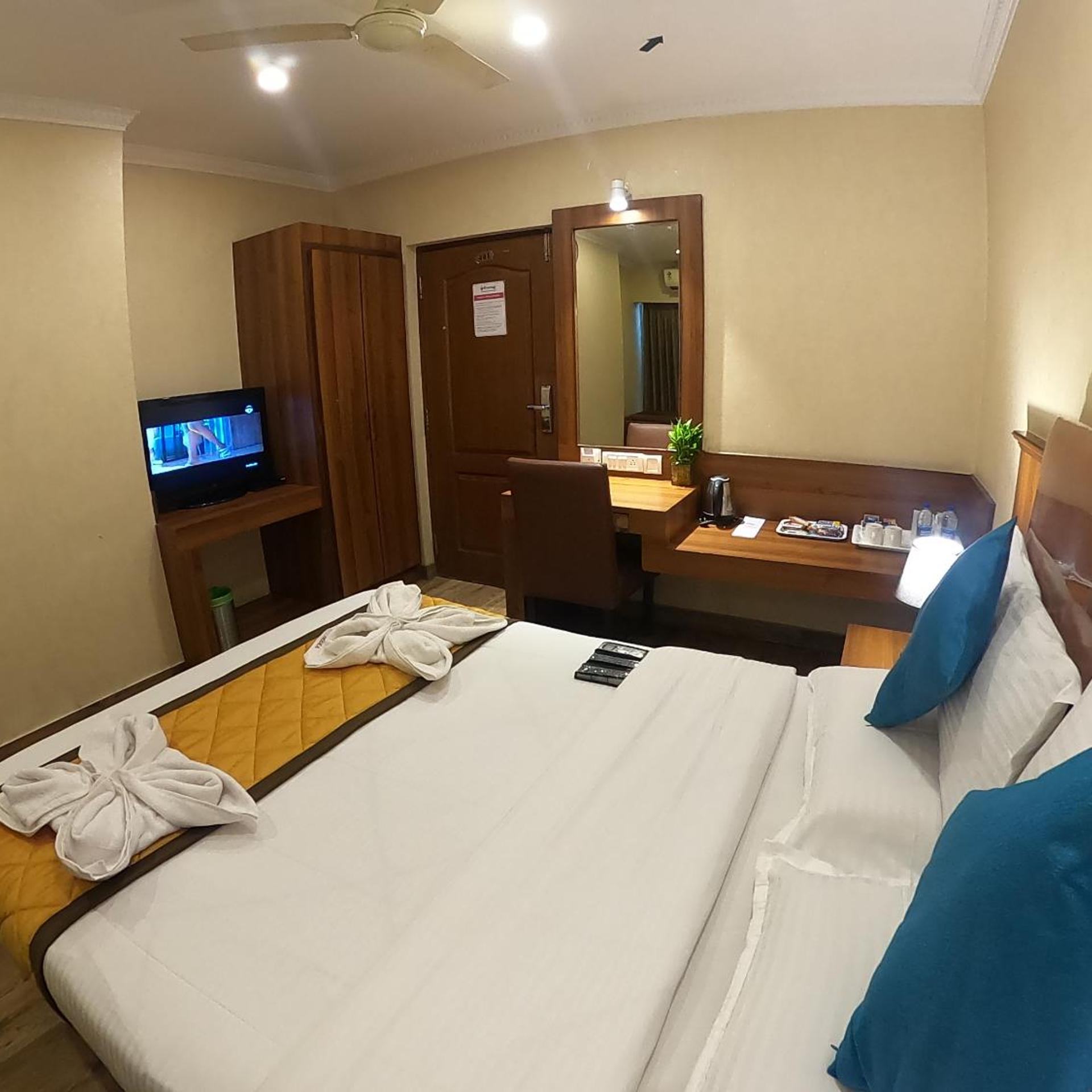 غرفة ديلوكس بسرير مزدوج، Hotel Empire International Koramangala 4/7