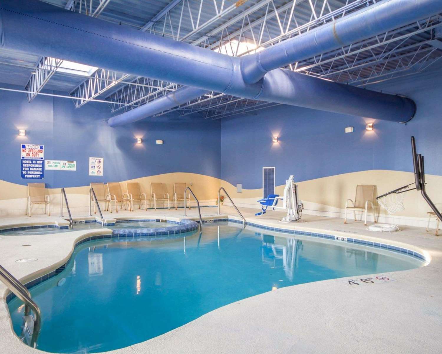Wingate by Wyndham Sheboygan 14/23