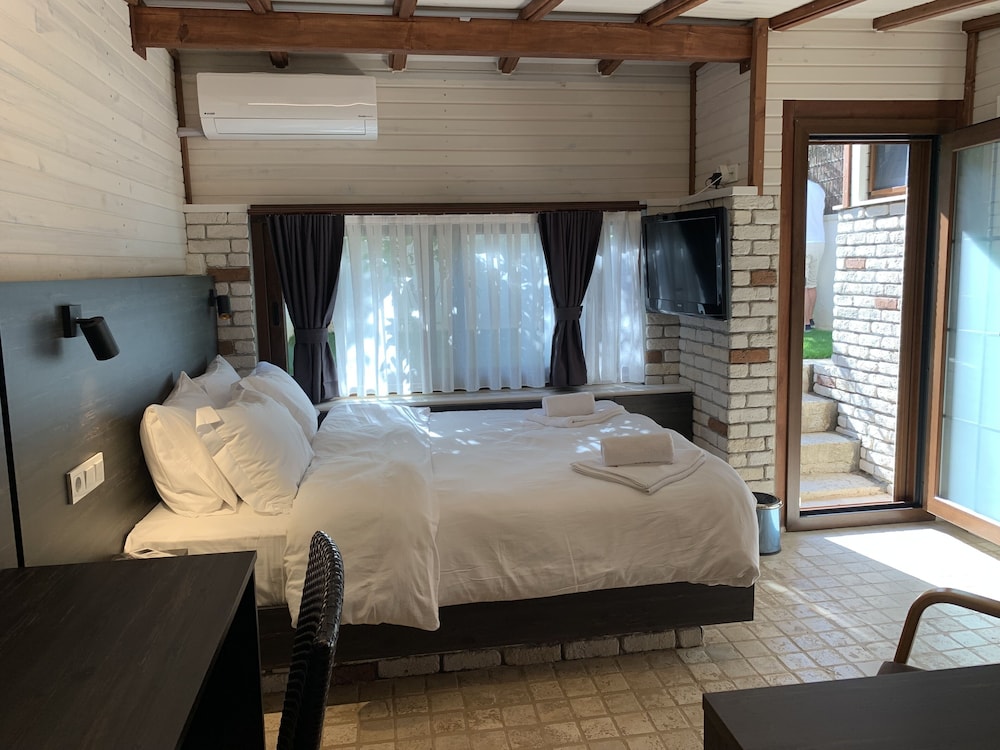Cesmekes Butik Otel 21/50