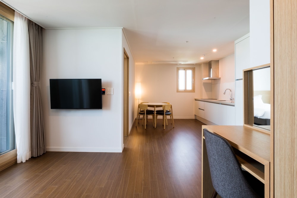 Lemain Hotel 24/32