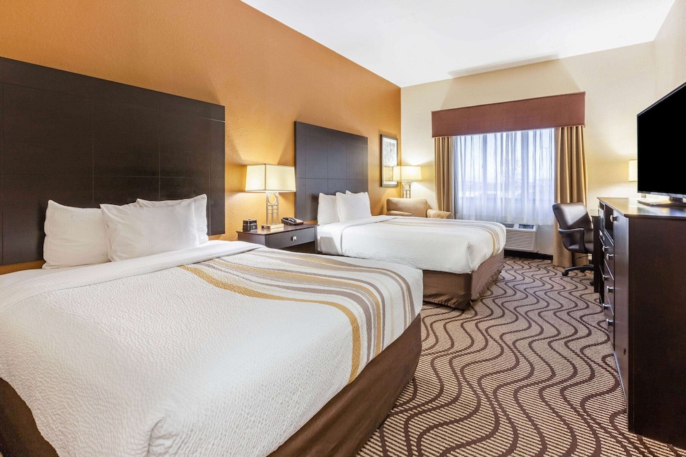 La Quinta Inn & Suites by Wyndham South Bend 14/57