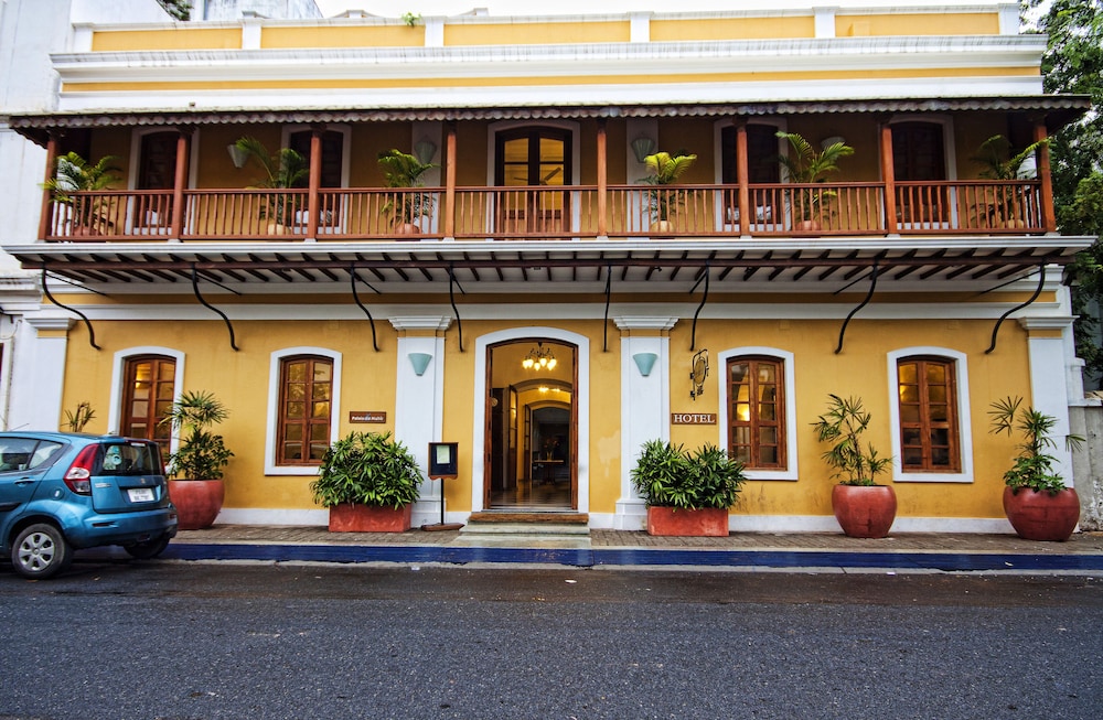 Palais De Mahe- Cgh Earth in PONDICHERRY
