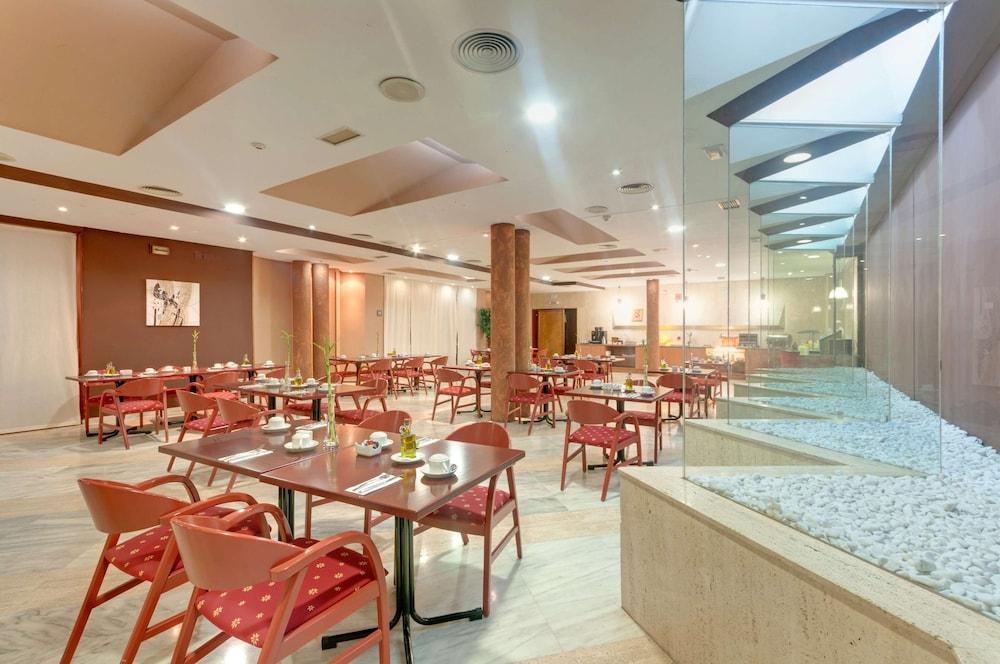 Hotel Puertollano 23/26