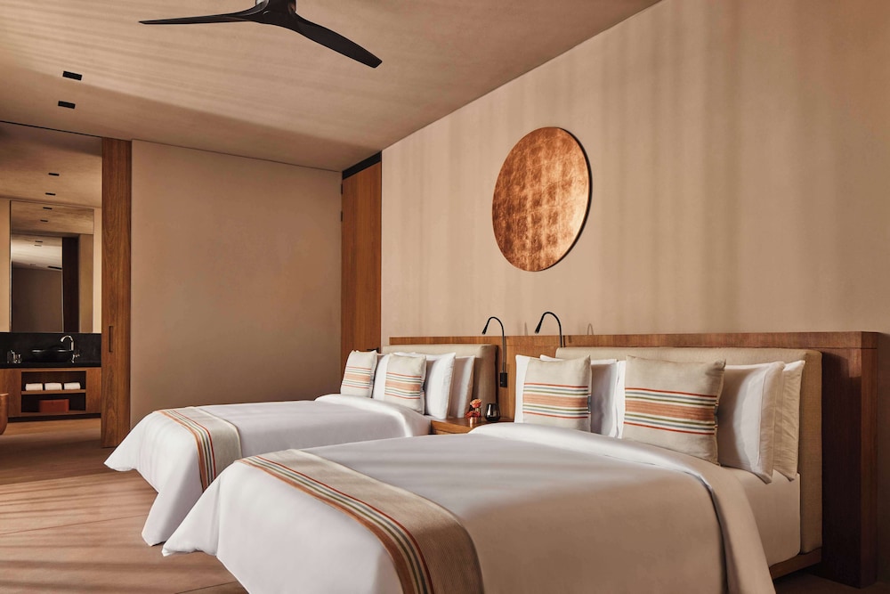 Private, 5 Bedrooms, Villa, 4 King Beds, 4 Queen Beds