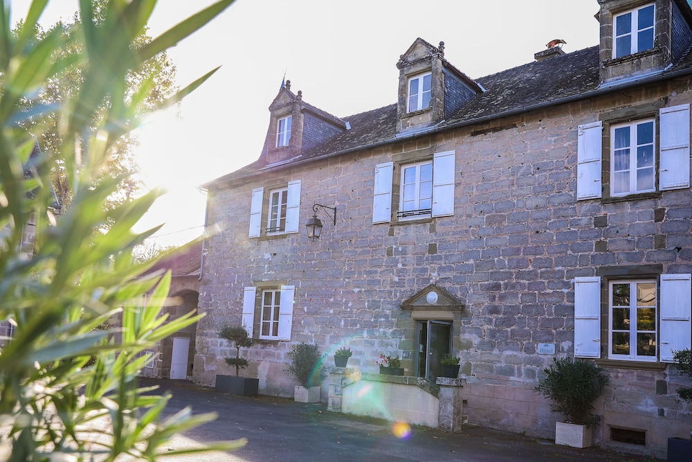 Chateau Lacan Hotel 2/50