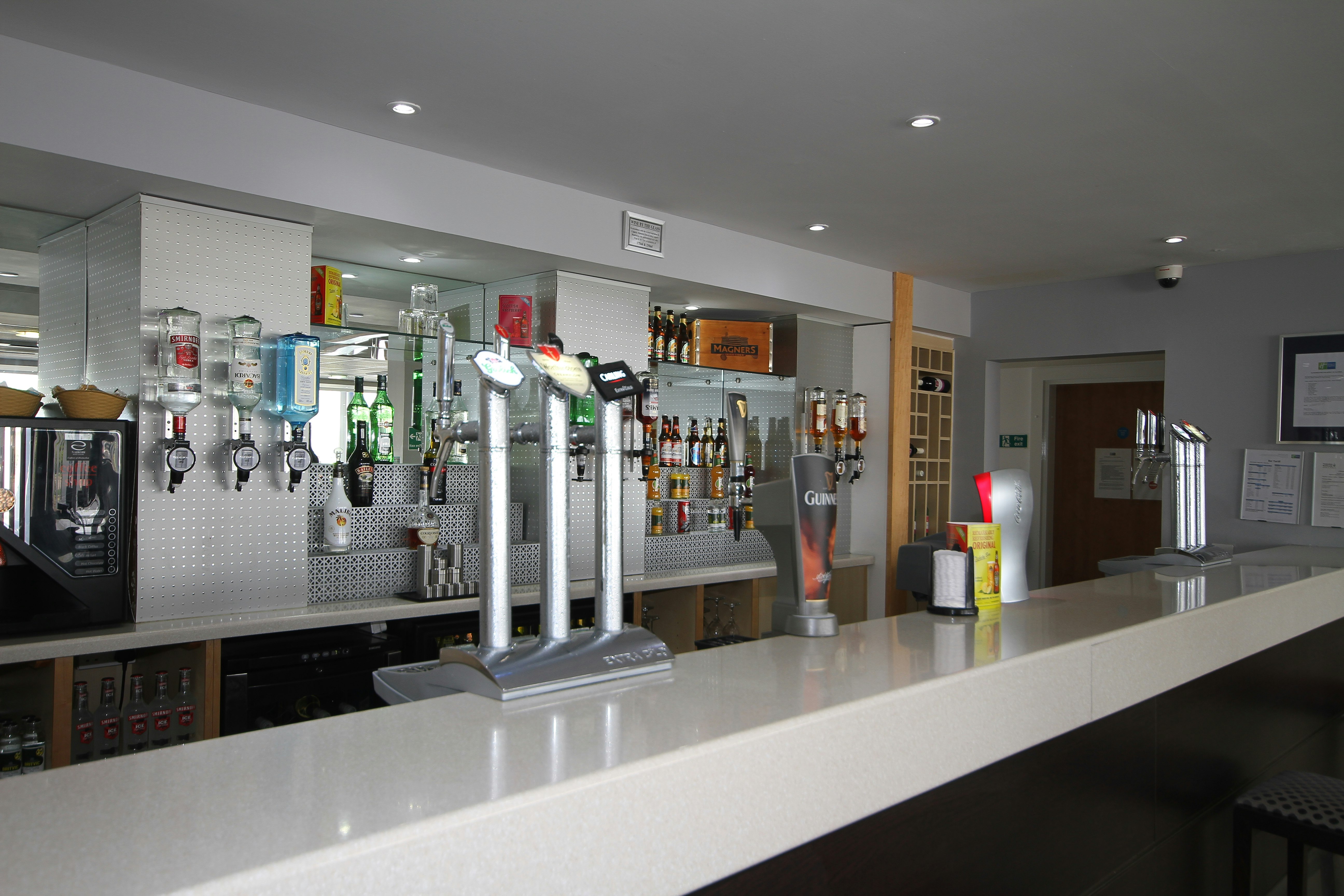 HOLIDAY INN EXPRESS NUNEATON 46/50