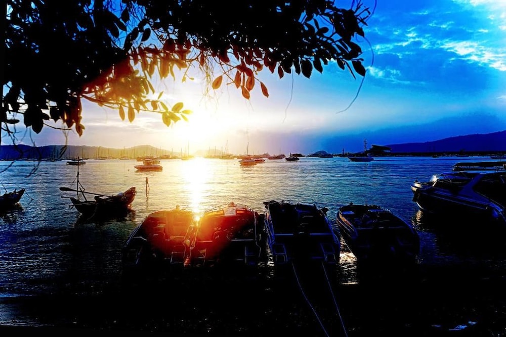 Phuket Paradiso Hotel 45/50