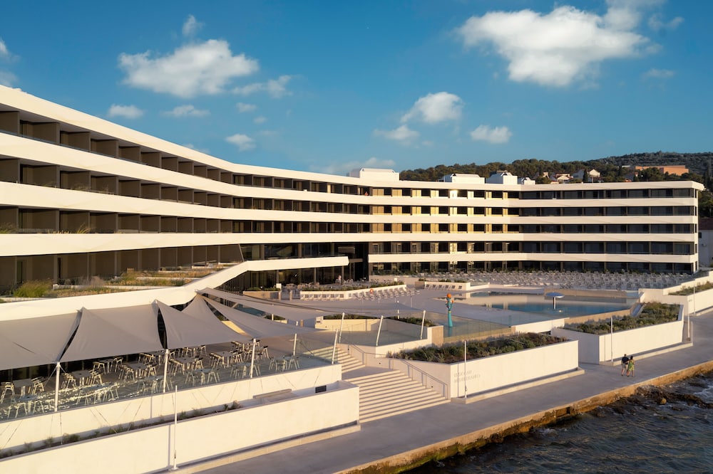 Grand Hotel View 74/86