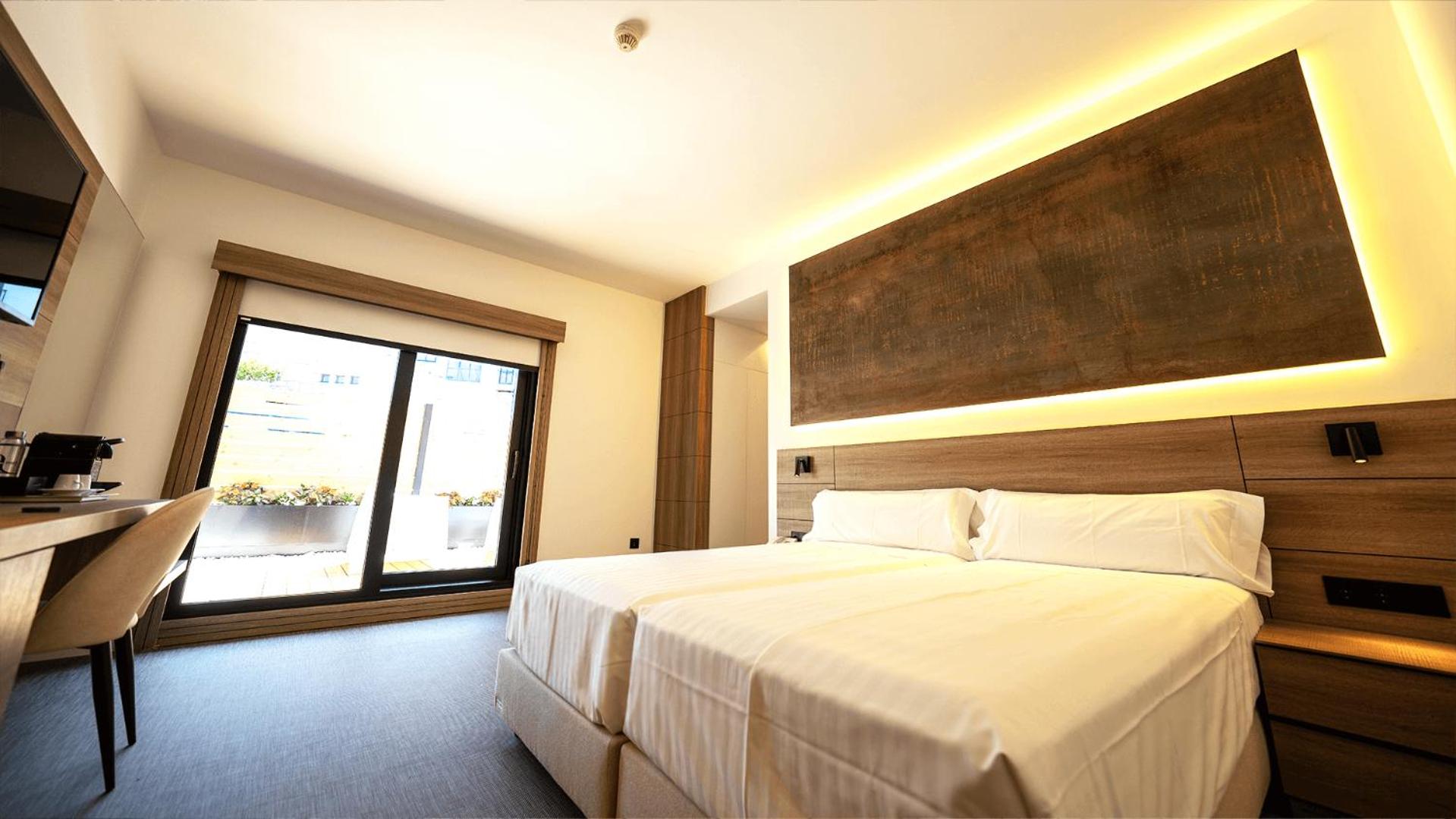 Room, Double or Twin Bed, Terrace