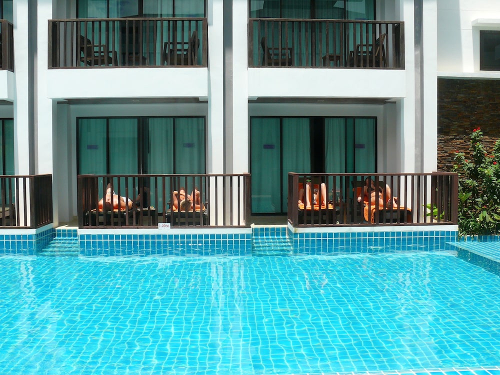 APASARI KRABI 3/33