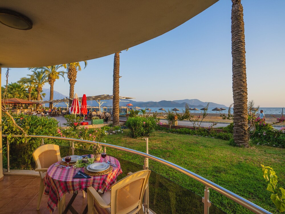 Sunset Beach Club Fethiye 42/50