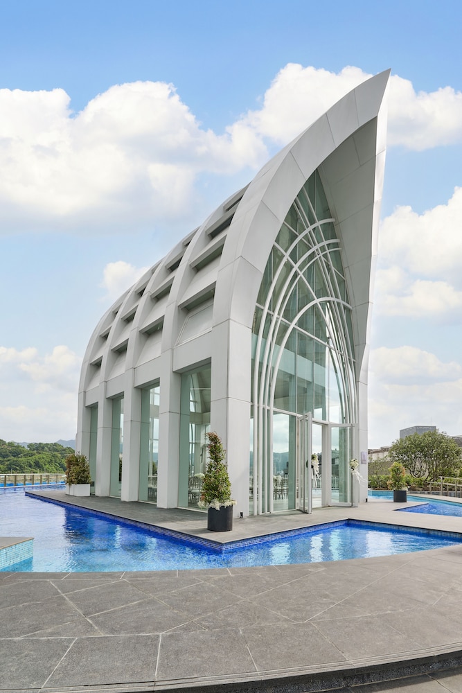 Grand Hilai Taipei 3/50