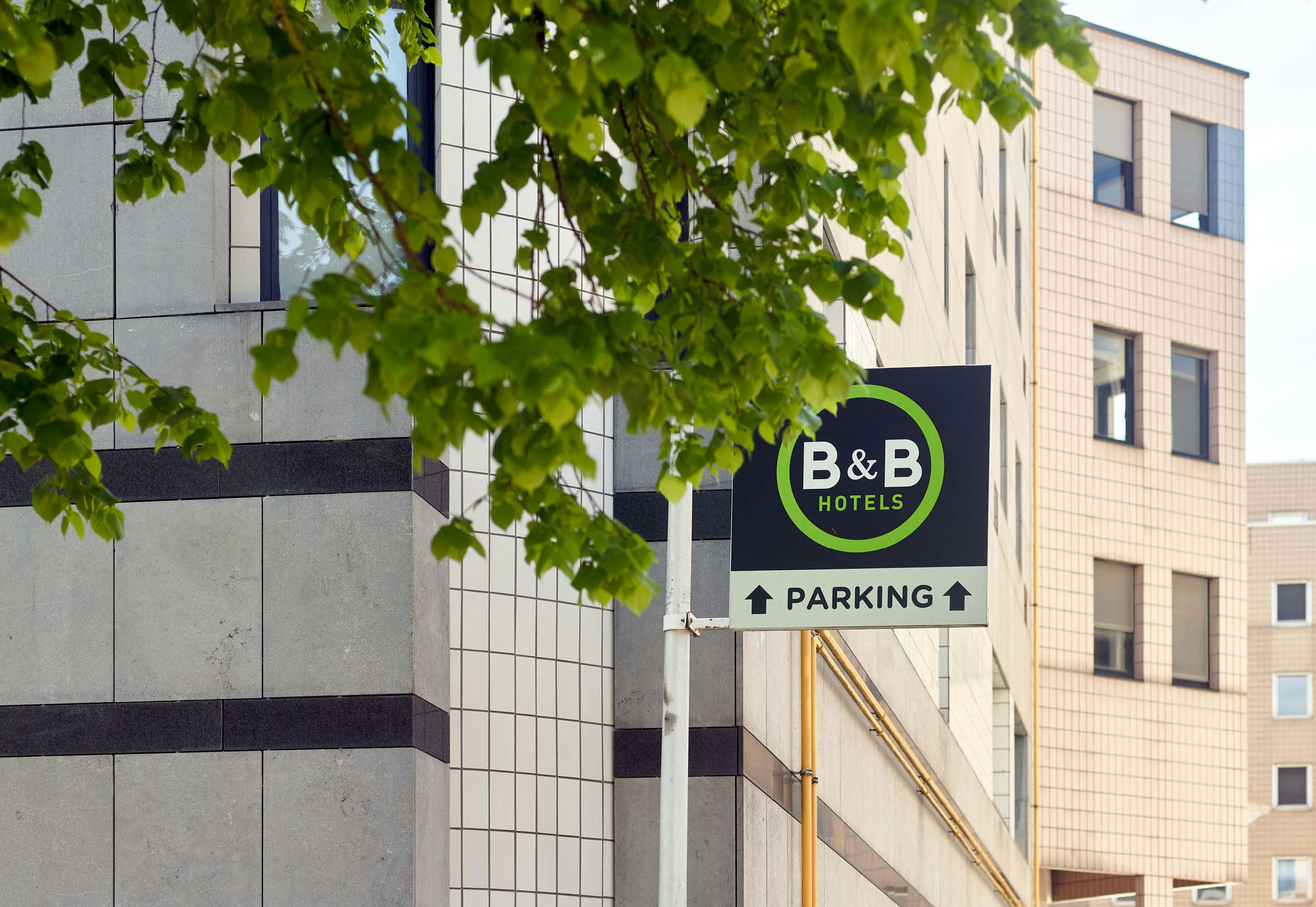 B&B Hotel Saint Quentin en Yvelines Centre Gare 30/32