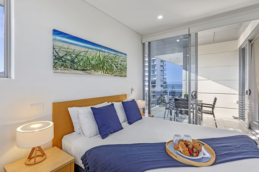 1 BEDROOM, APARTMENT, PARTIAL OCEAN VIEW