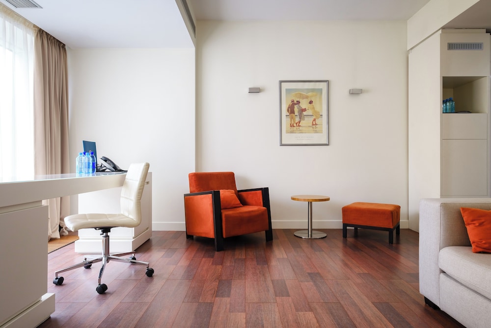 Park Hotel Almaty 40/55