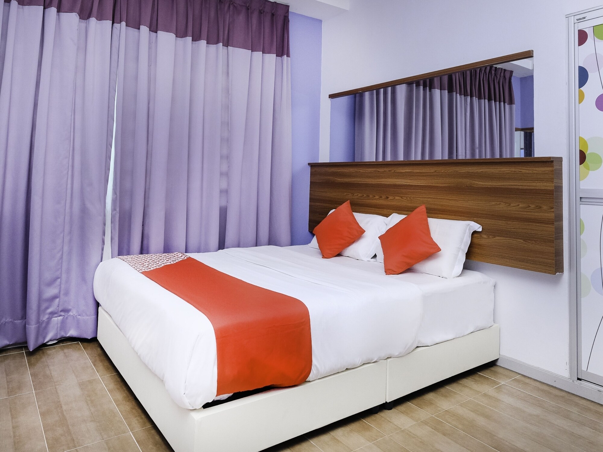 SUPERIOR, SUITE, MULTIPLE BEDS