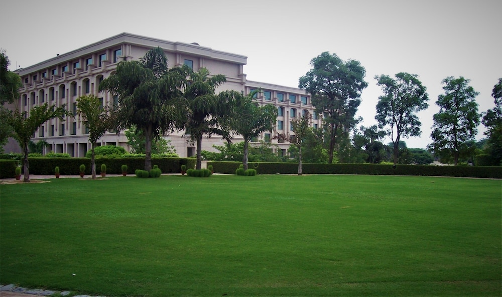 The Grand New Delhi 44/50