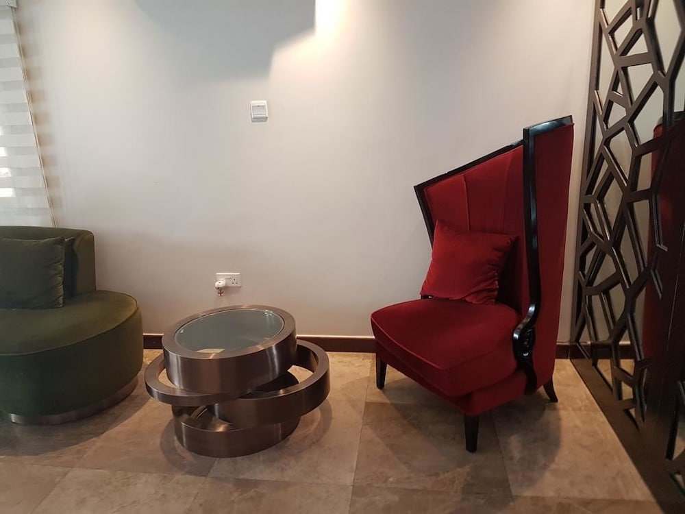 Check Inn Hotel Abuja 20/35